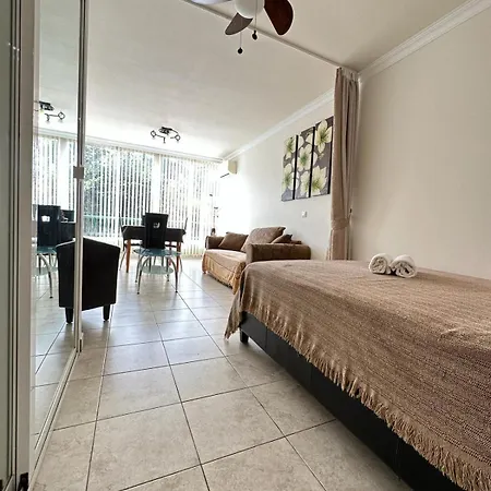 Firstline Cristianos * 아로나