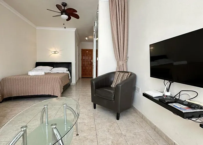 شقة Firstline Cristianos