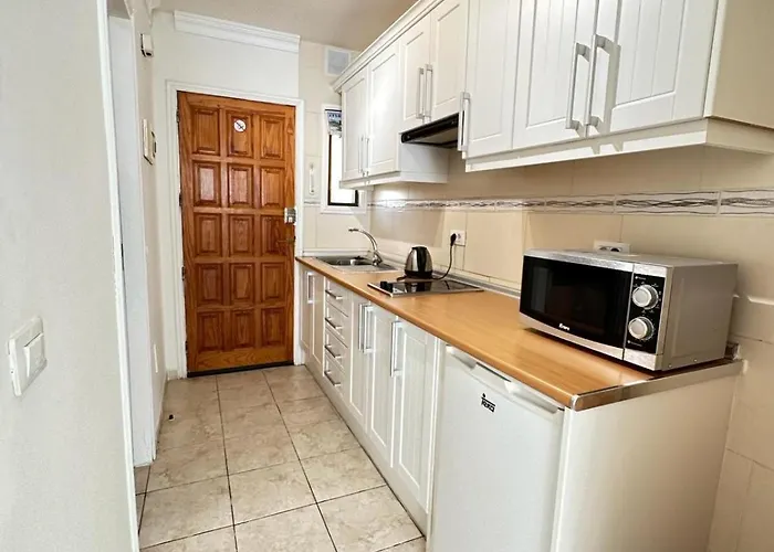 Firstline Cristianos أرونا