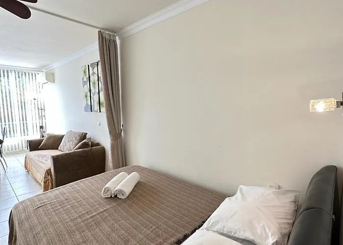 Firstline Cristianos 公寓 阿罗纳